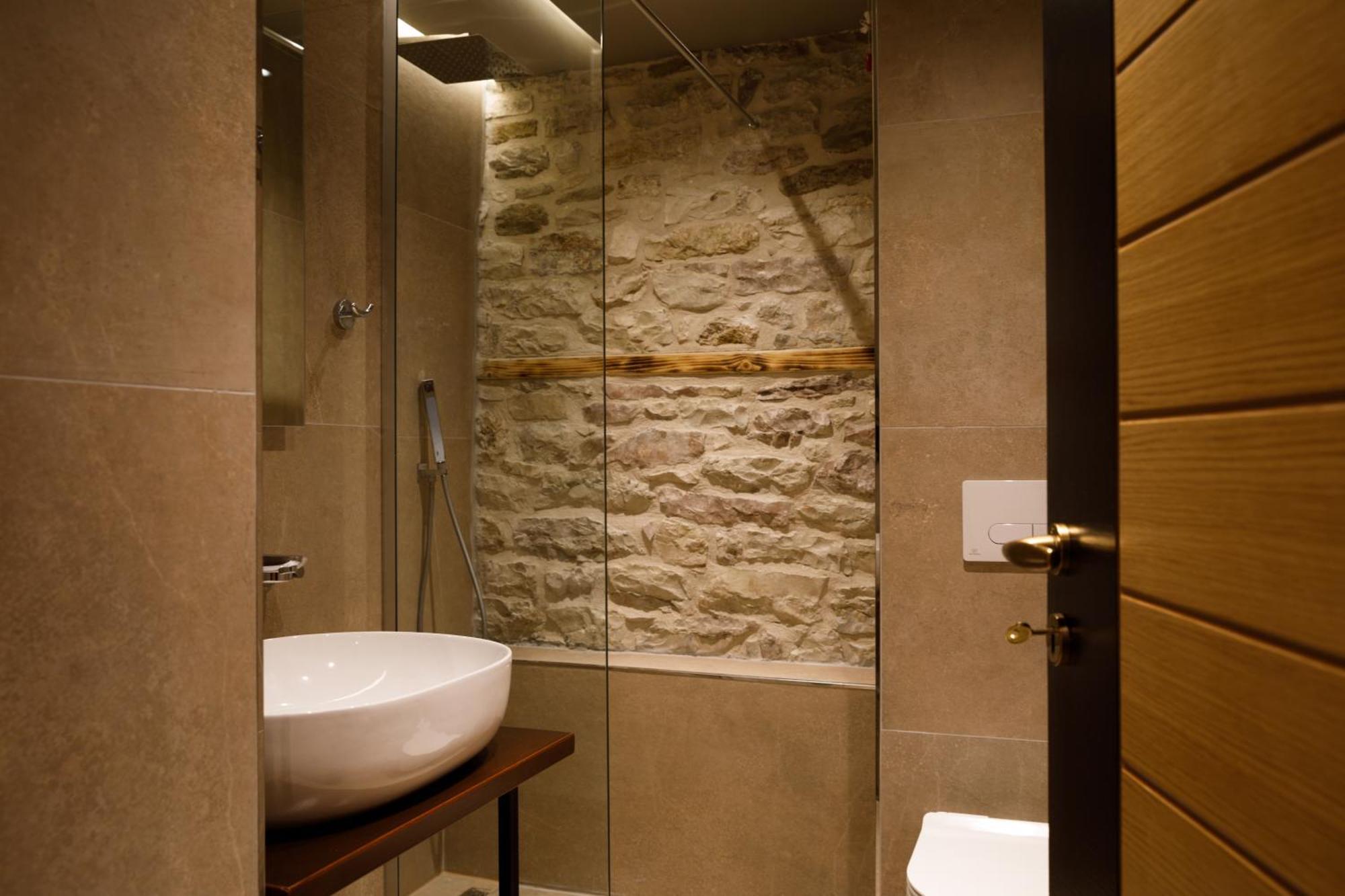 Furra Hotel Gjirokastër Exteriör bild